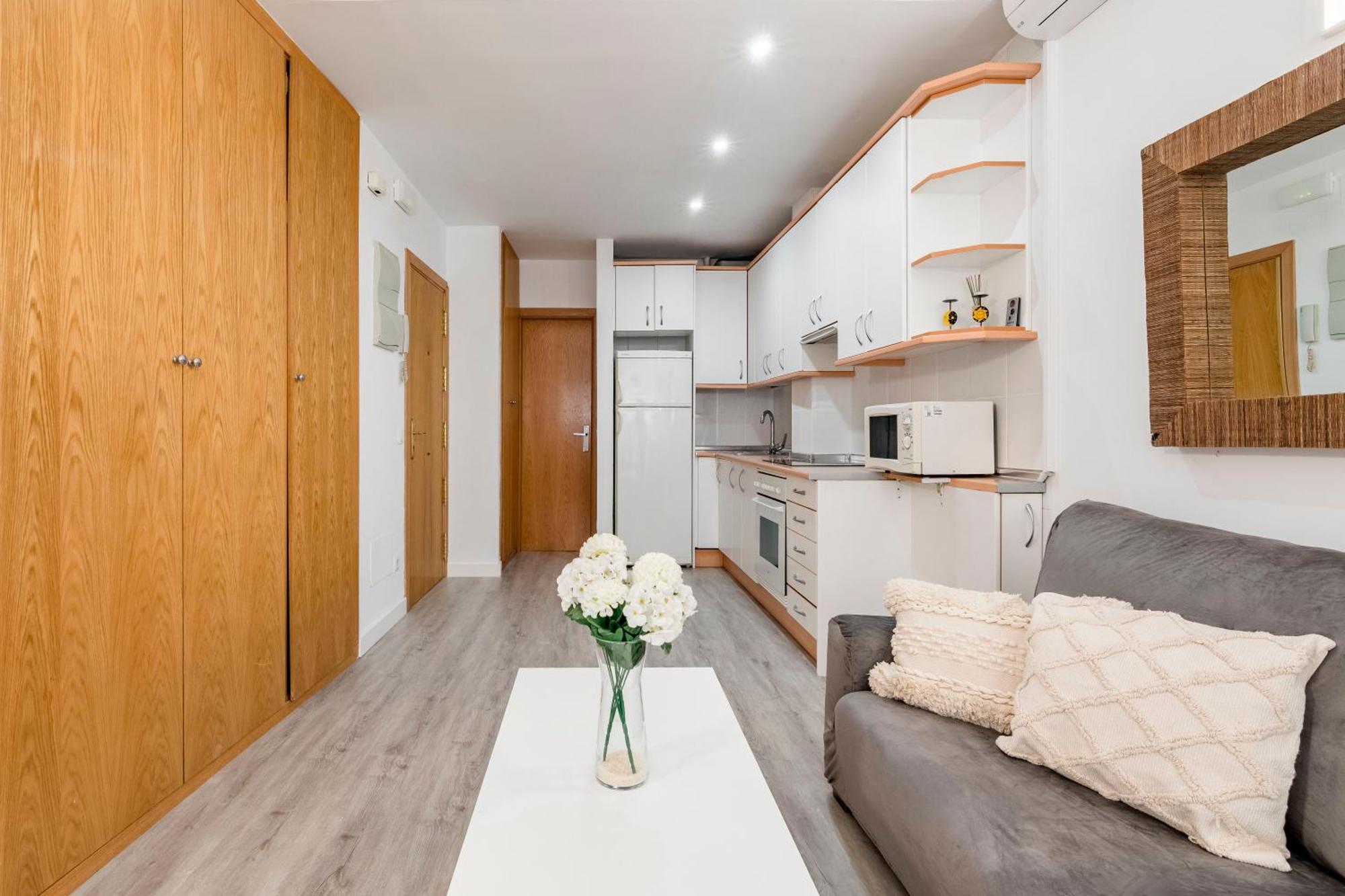 Charming Studio Avenida America Madrid Exterior foto
